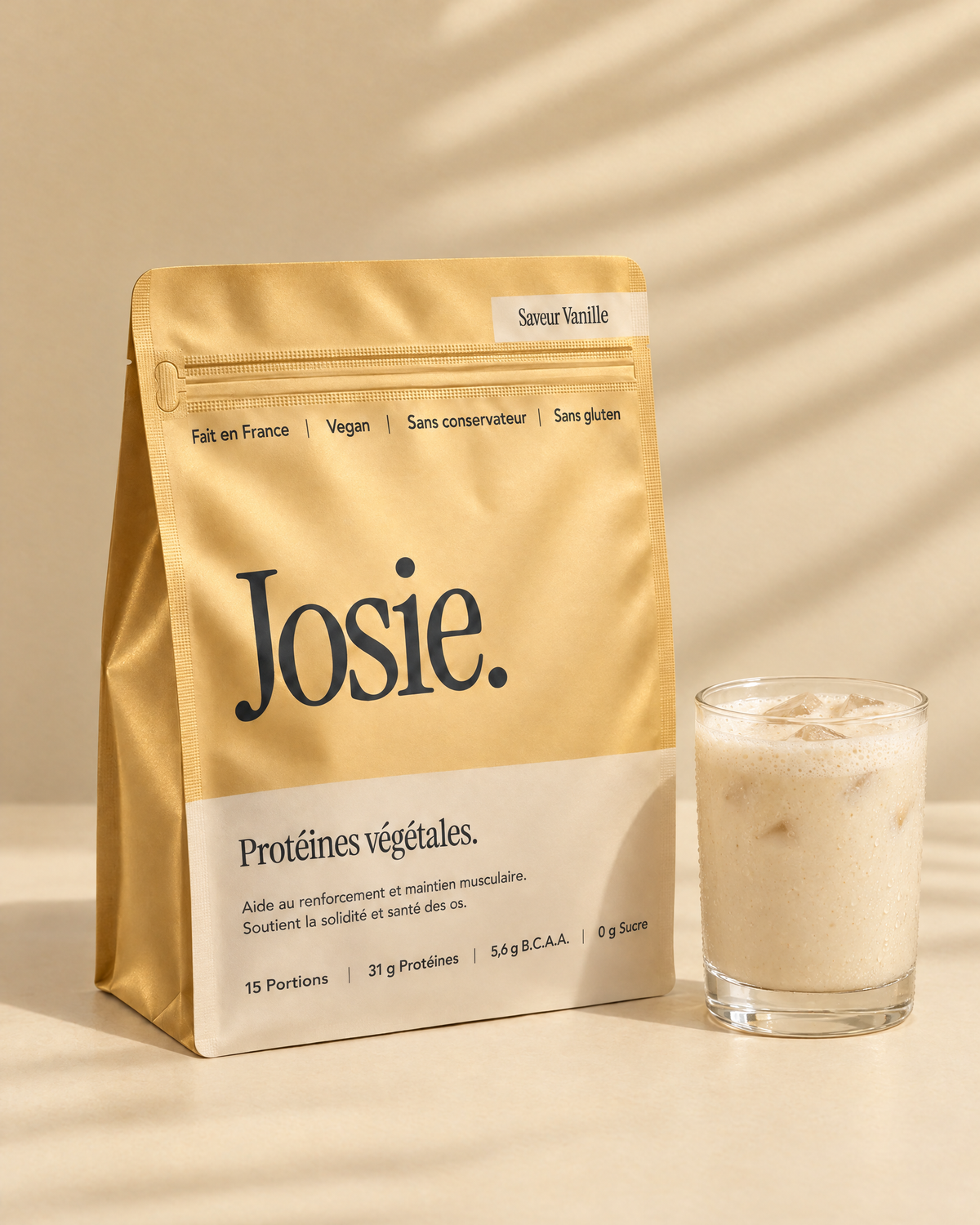 Josie Vegan Protein saveur vanille et son shake glacé